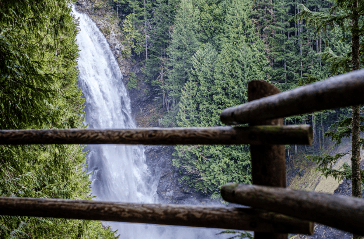 Wallace Falls picnic place